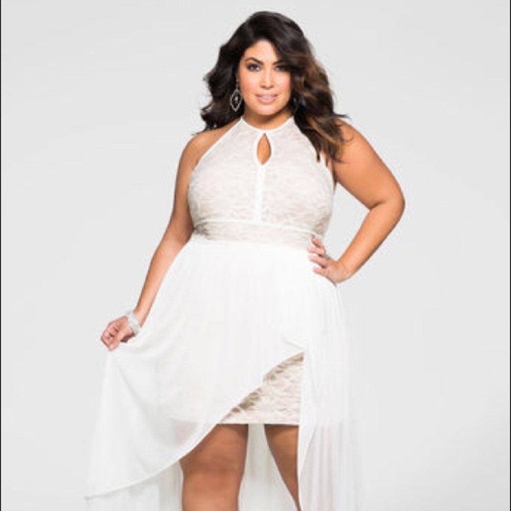 Ivory Chiffon & Lace Evening Gown